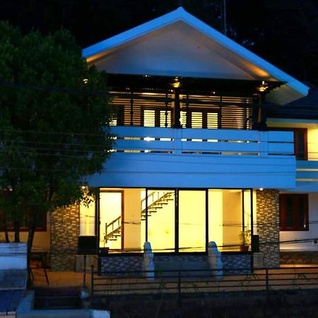 Olive Periyar Apartment Thekkady Exterior photo